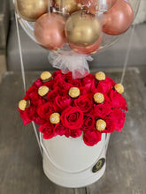 Load image into Gallery viewer, Sweet Hot Balloon &amp; Red Roses
