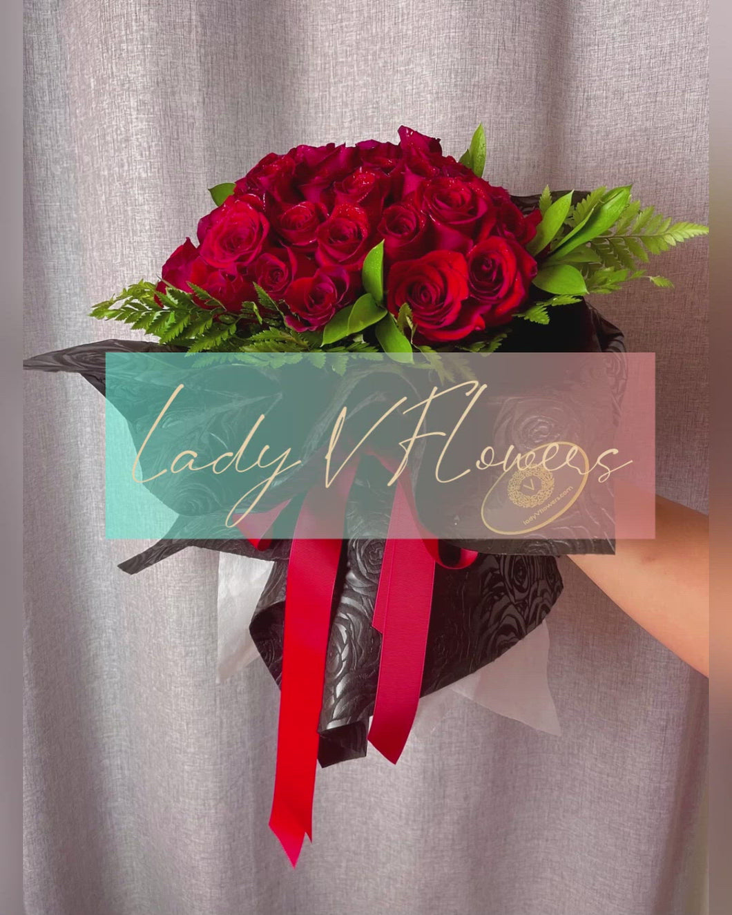 Bouquet of red roses
